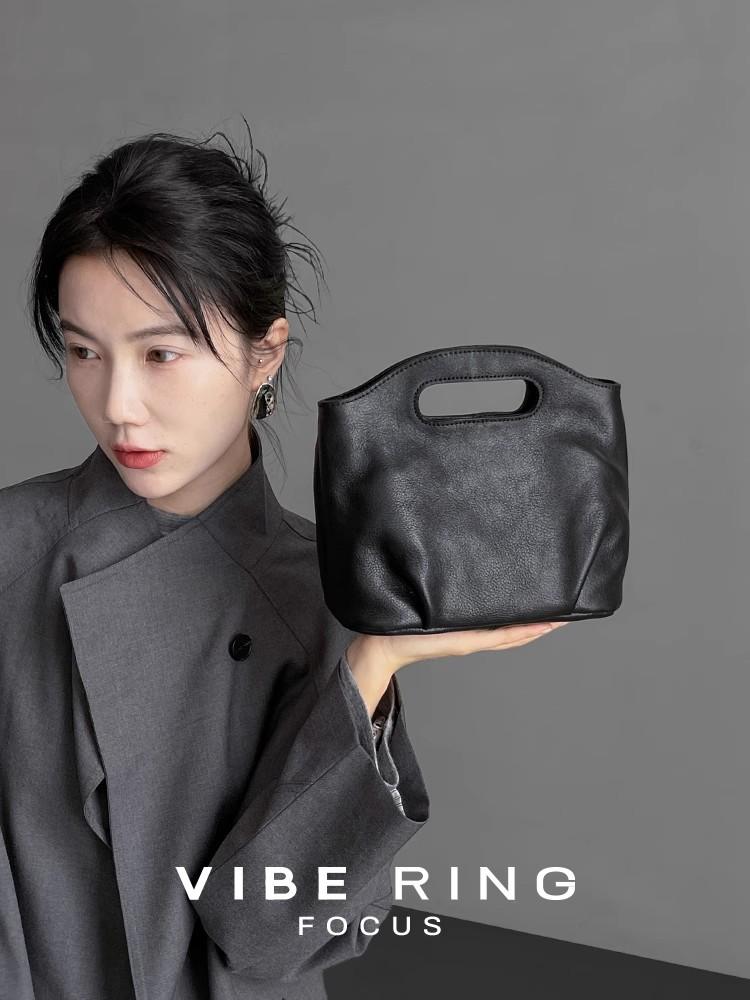 Handbag Versatile Commuting High-quality Soft Leather Large-capacity Crossbody Bag Niche Retro Fashionable Solid