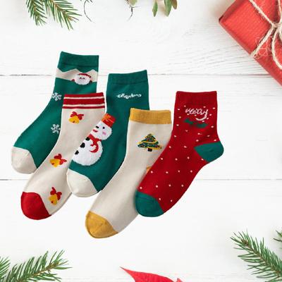 5 Paar Weiche Weihnachts-Socken Neuheit Mittelwaden-Socken für Sport Zuhause Wandern