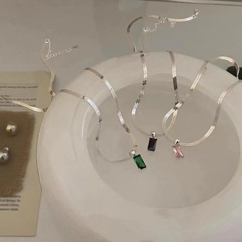 

Ожерелье с квадратами и цирконием, винтажное модное ожерелье для женщин и девочек, очаровательная цепочка в виде змеи, колье с подвеской, ювелирные изделия, подарки, аксессуары