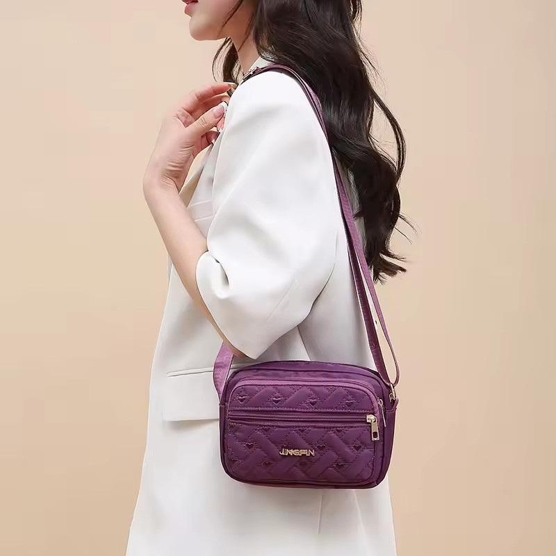 Women Casual Shoulder Bag Multi Pocket Oxford Crossbody Fashion Handbag for Shopping and Commuting