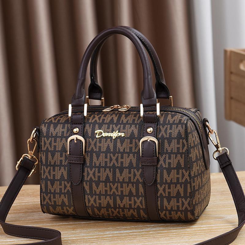 

Новая персонализированная сумка через плечо на одно плечо, европейская, американская, большая вместимость, женская сумка-подушка, модная женская сумка в Бостоне