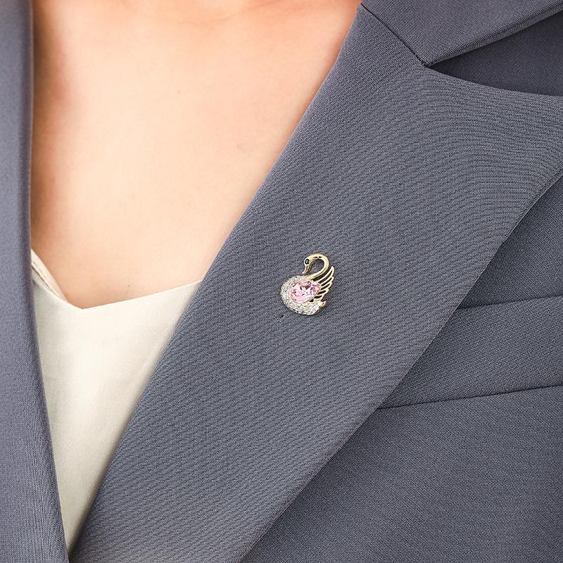 Swan Anti-glare Brooch High-end Women's Collar Pin Sweet Japanese-style Cute Brooch, Suit Shirt Pin