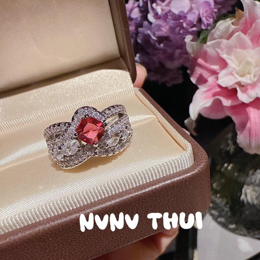 Beauty Is On The Tip Of The Heart, Love Fringed Rainbow Gemstone Necklace, Dinner Haute Couture Pomegranate Flower Ring Set