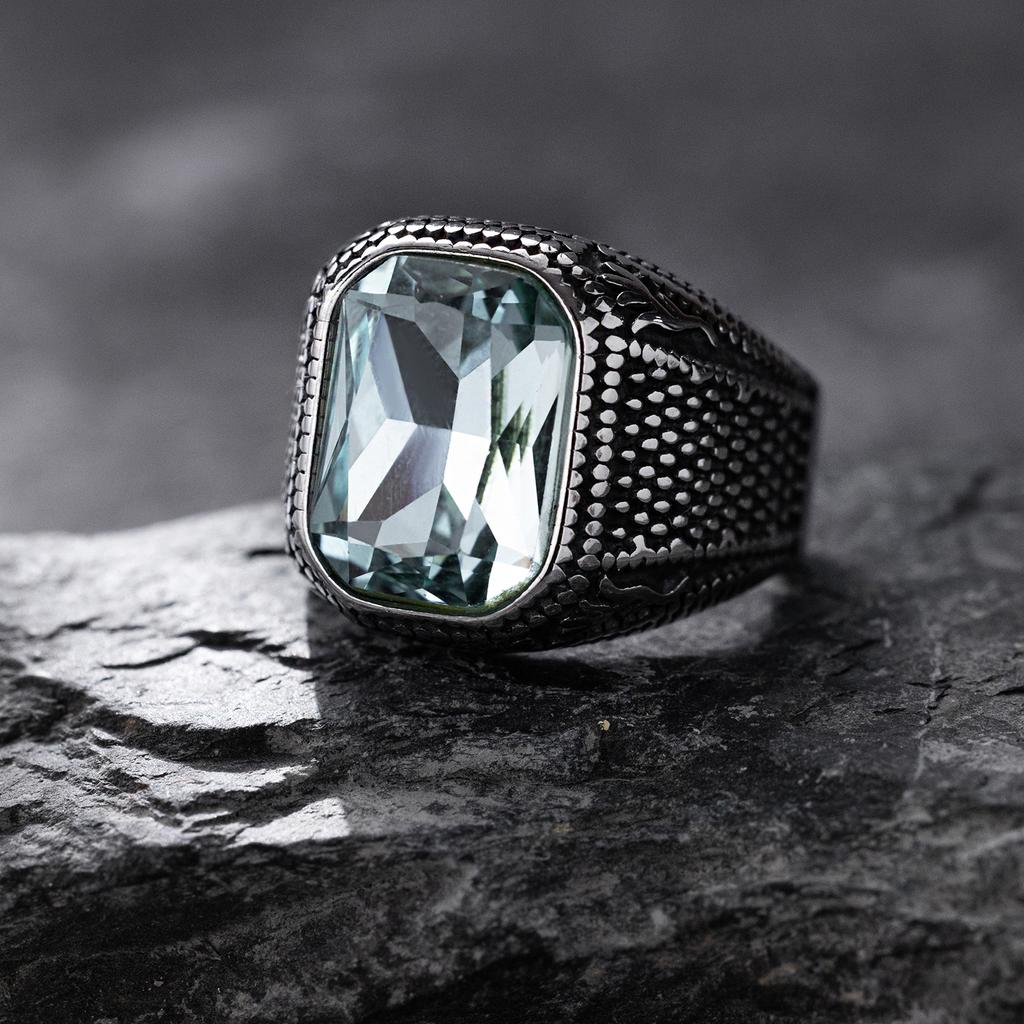 Vintage Stil 316L Edelstahl Herrenring, Quadratisch facettierter synthetischer Faux-Zirkon, Retro-Muster, Einzelring-Schmuck