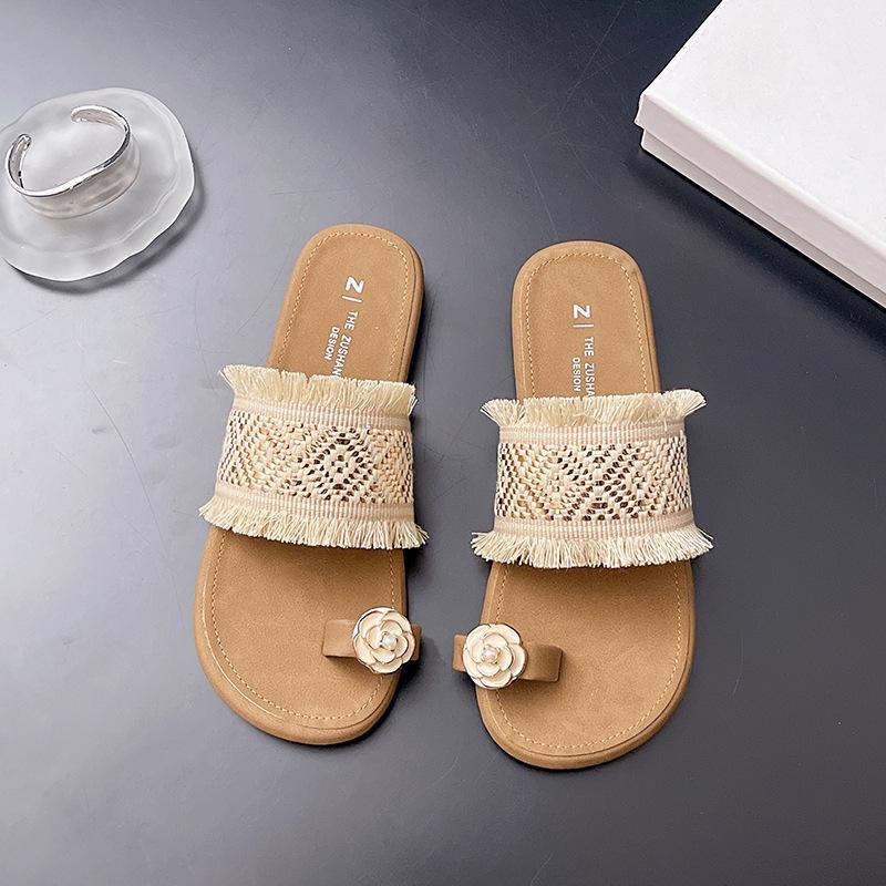 

Cool slippers women s summer wear new high-end style with skirt beach sandals going out flat slippers 40 золотой