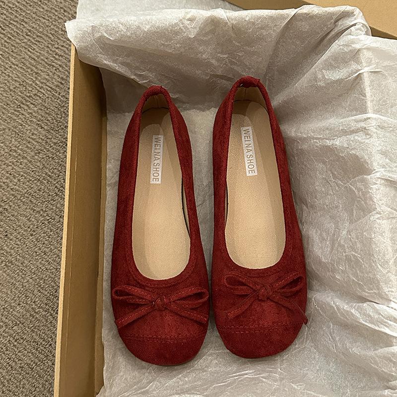 Gentle Soft-soled Women's Red Ladyshoes Shallow Mouth Ballet Single Shoes Retro Doudou Shoes New Flat-soled One-pedal Suede