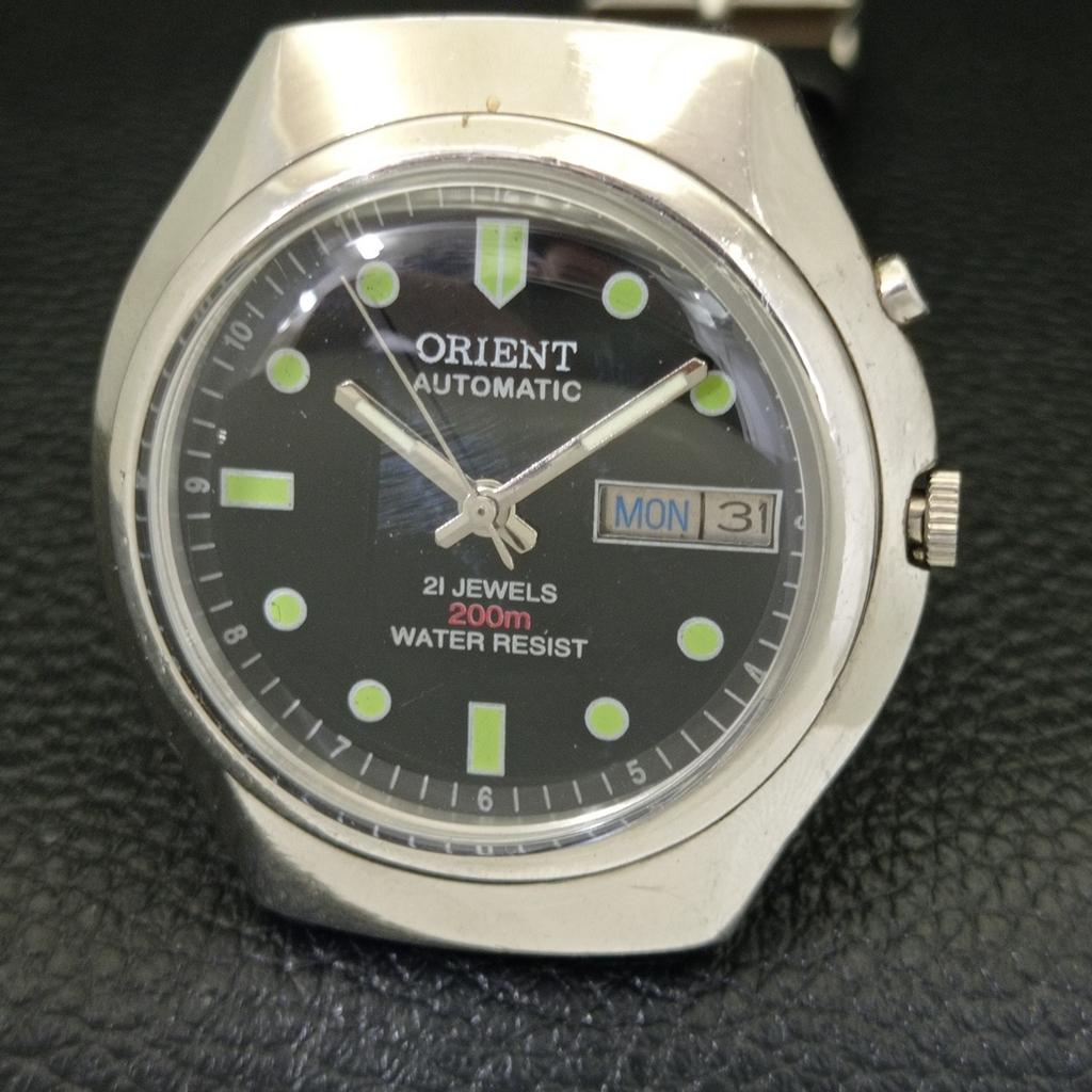 VINTAGE ORIENT AUTOMATIC 46943 JAPAN MENS BLACK COLOR DIAL WATCH a700716-5 R204-a700716