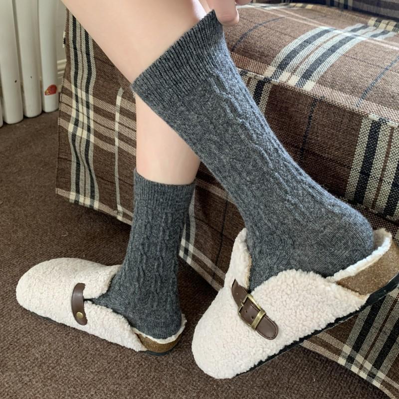 Twisted Wool Socks for Women's Autumn and Winter Mid-calf Socks, Thickened, Warm and Comfortable Plush Socks