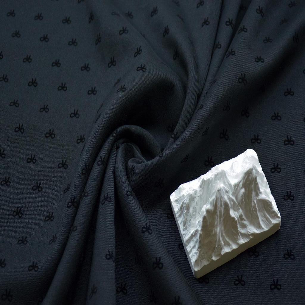 Casual Fashion Women's Fabric: Woven Solid Color Bow Heart Dot & Plum Blossom Flocking for Hair Accessories