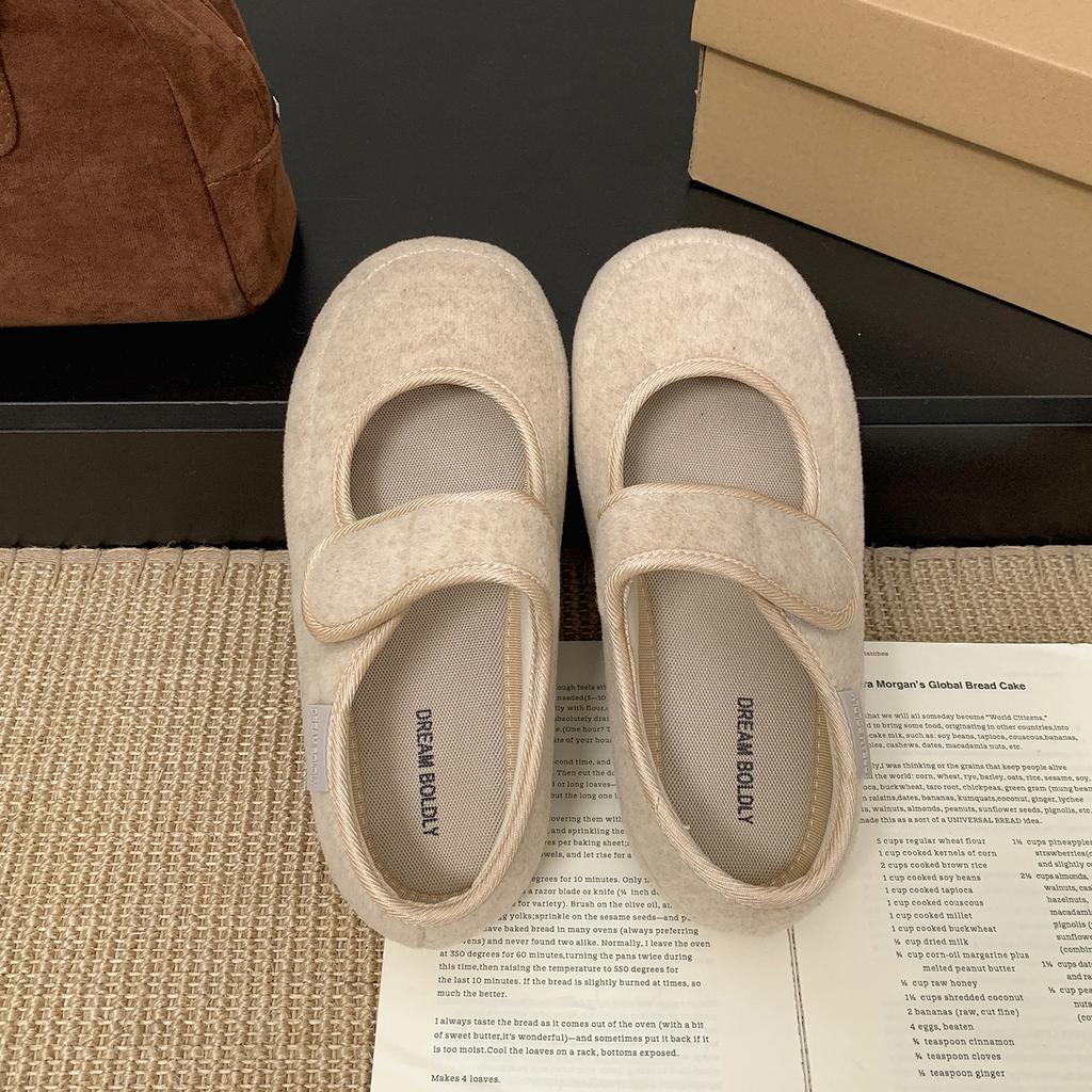 Queen Fan retro flat bottom inner height increase shallow mouth single shoes women's 2025 new autumn versatile soft sole Mary Jane shoes