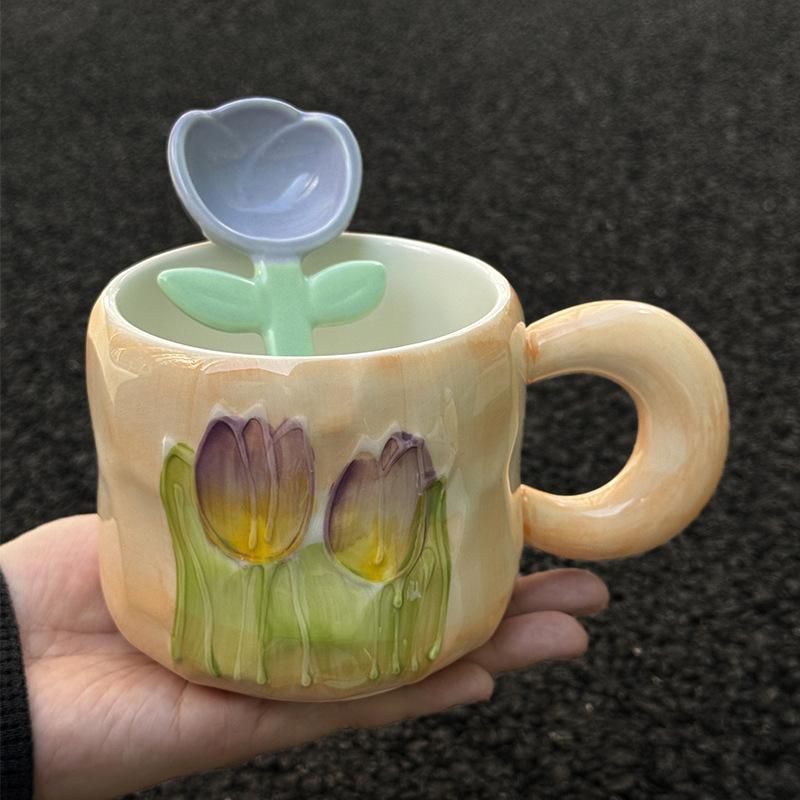 High-value Tulip Ceramic Mug with Lid Spoon As a Gift, Practical Cup for Girls, Birthday Gift for Girlfriends