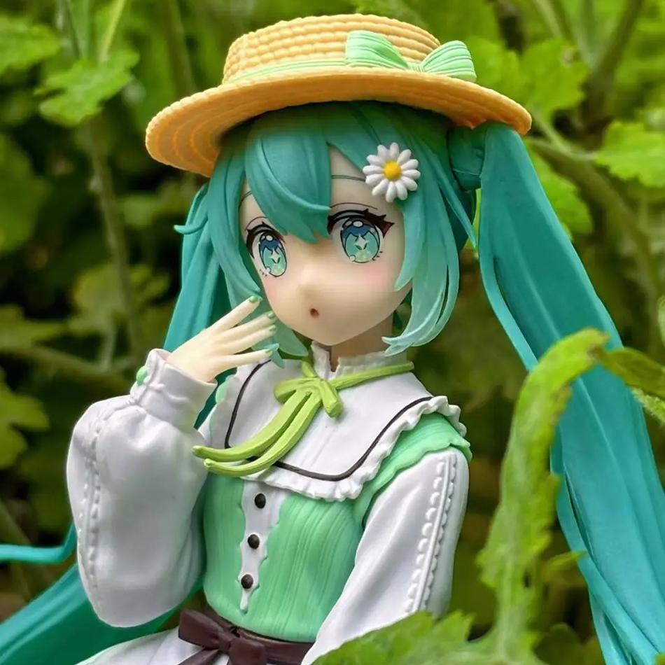 Hatsune Miku Desktop Cute Action Figure 20cm Fashion Country Ver. Anime Figurine Kawaii Girl Model Toy - Adorable Decor