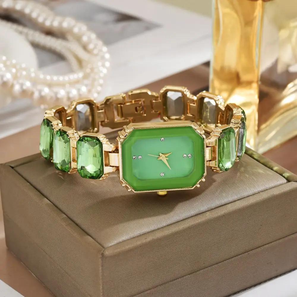 2025 Neue Damen Uhren Luxus Diamant Quadratisch Quarzwerk Edelstahl Uhr Original Gold Mode Kleid Damen Uhr