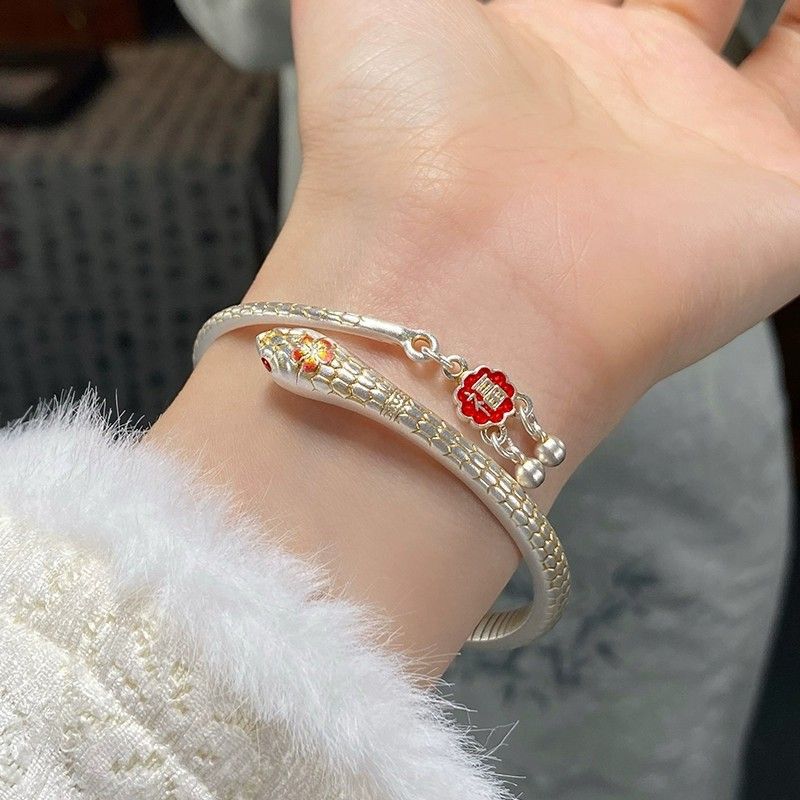 New Chinese Style Peach Blossom Spirit Snake Blessing Character Safety Lock Exquisite High-end Feeling Bracelet Light Luxury Retro Style Hand Jewelry