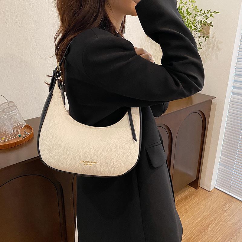 2025 New Simple and Versatile Going Out Crossbody Large-capacity Crescent Bag Niche Design Soft Shoulder Underarm Bag Women