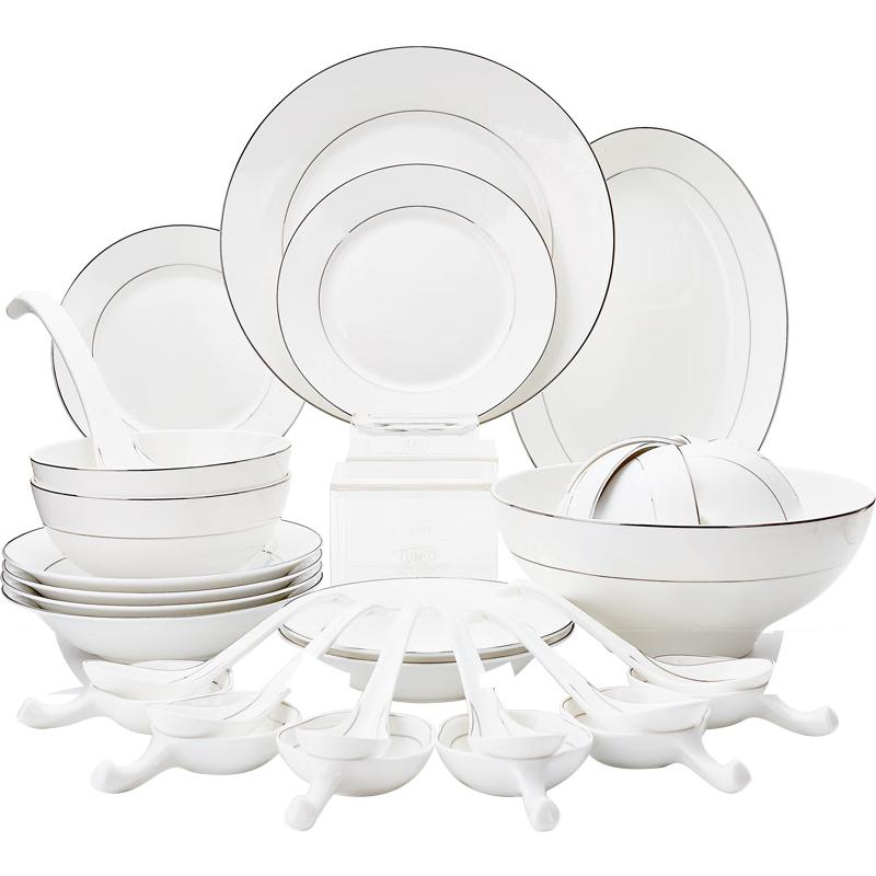 Набор столовой посуды из костяного фарфора Margolonte Platinum Years 6-person, 32-piece