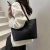Neue einfarbige Temperament-Tragetasche mit großem Fassungsvermögen, neue einfache Schulter-Unterarmtasche für Damen, vielseitige Handtasche