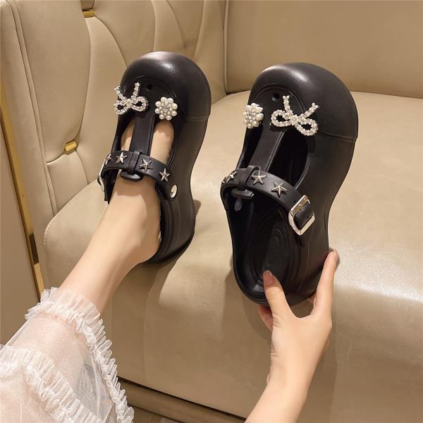 

Модные домашние тапочки Платформа Слайды с блестками Обувь с бантиком Закрытый носок Модные заклепки Летние клоги Женские Желейные балетки Роскошные Пляжные C 35