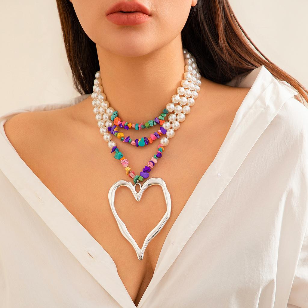 Exaggerated Retro Big Love Turquoise Necklace Female, Personalized Beaded Peach Heart Imitation Pearl Necklace