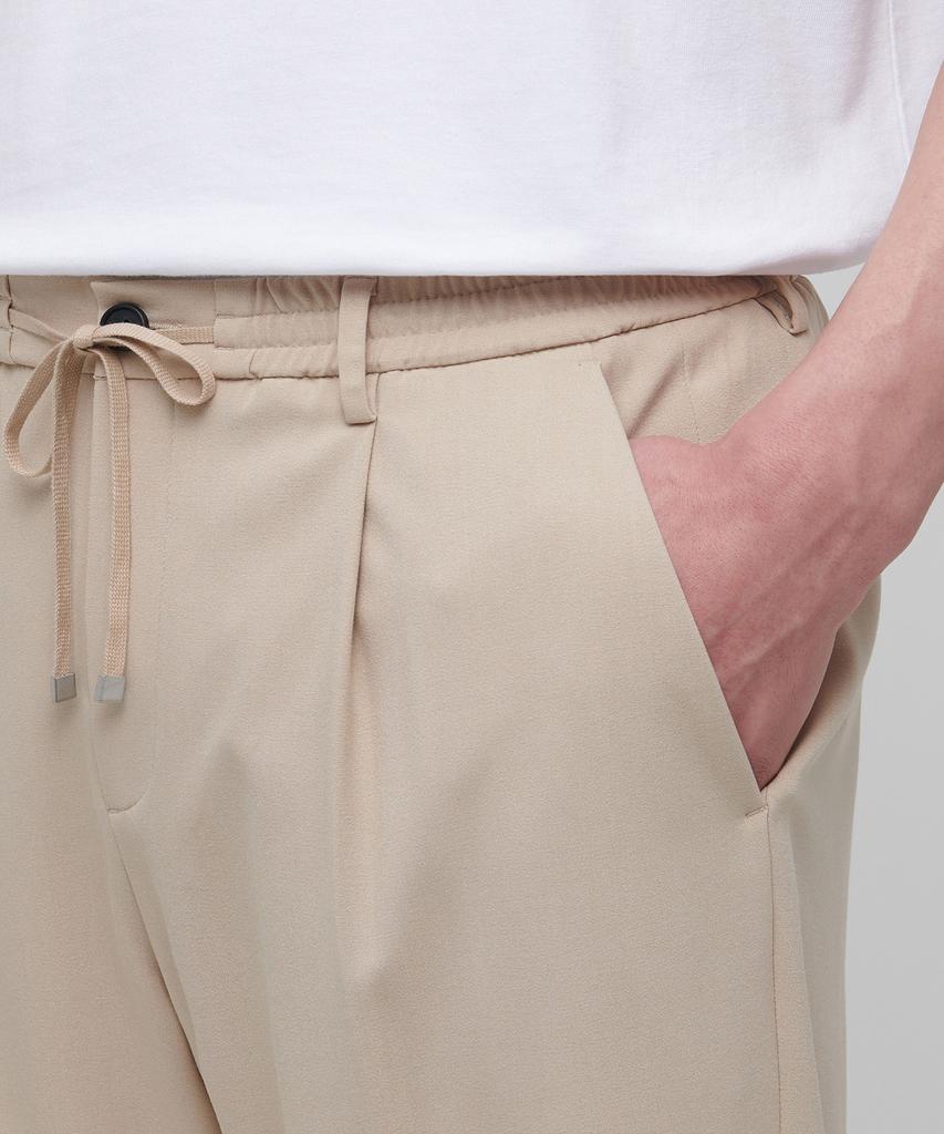 Musinsa Standard Lightweight Wide Drawstring Elastic Crop Slacks [Beige]
