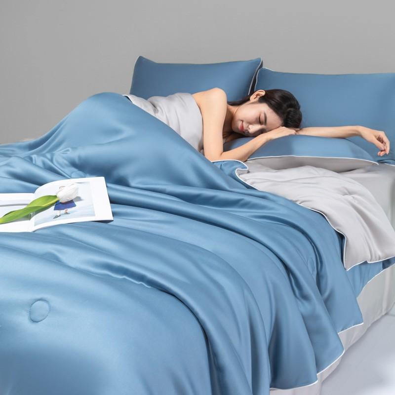 A-Class Dual Color Cool Ice Silk Summer Quilt, Washable Summer Single Double Bed Quilt Set for Student Dormitory