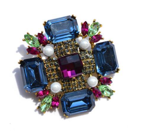 SKEDS Luxury Full Crystal Baroque Brooches Pins For Women Fashion Rhinestone Classic Big Badges Vintage Lady Party Banquet Pin