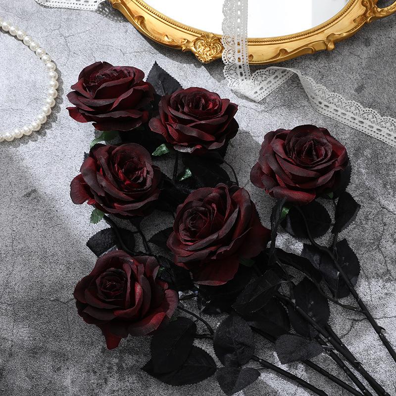 

1Pc Simulation Halloween Gothic Black Retro Rose Silk Flower for Holiday Hand Bouquet Outdoor Yard Garden Home Decoration