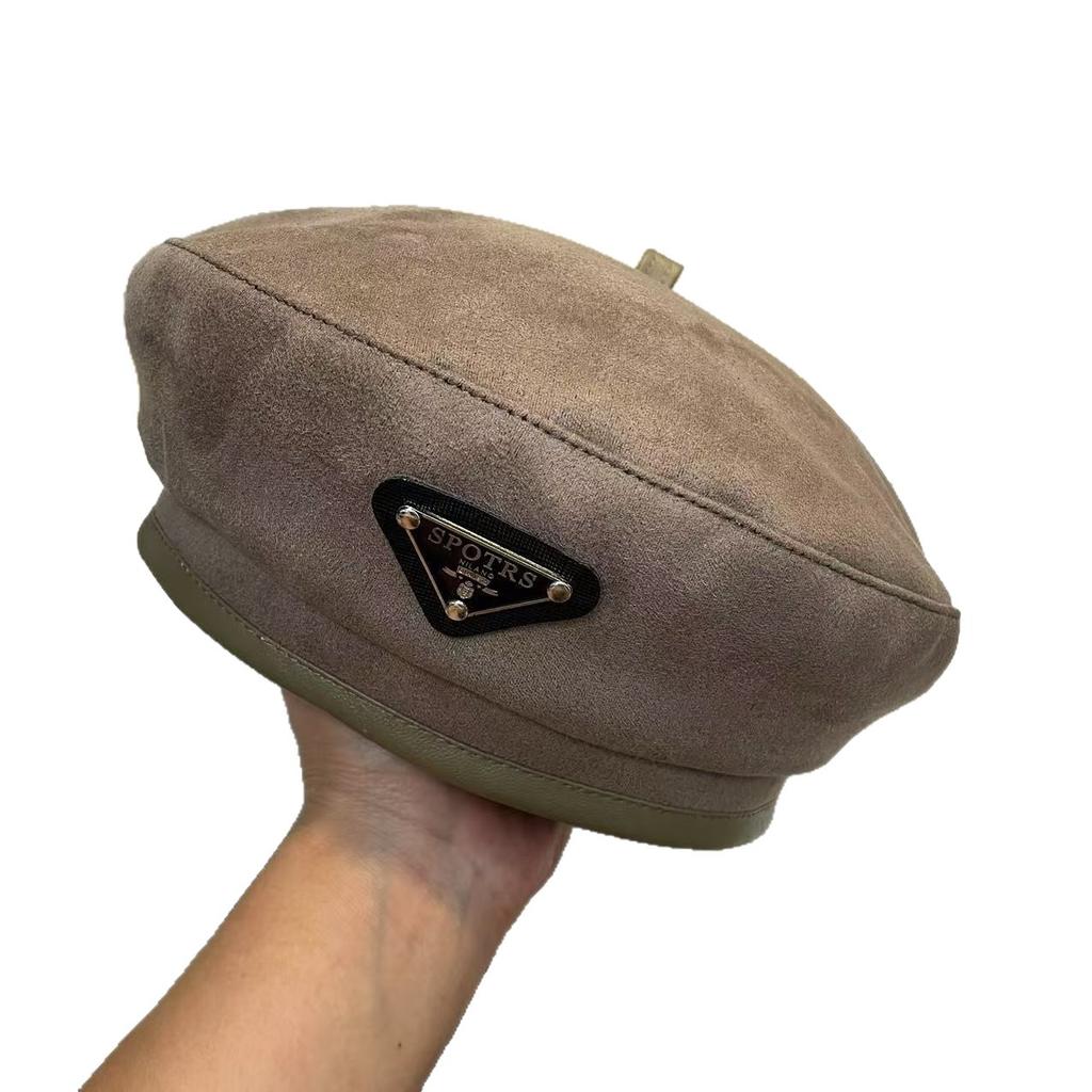 Herbst und Winter Dreieckige Wildleder Samt Achteckige Baskenmütze Damen Japanisch Retro All Match Gesicht Zeigend Kleine Malerin Baskenmütze