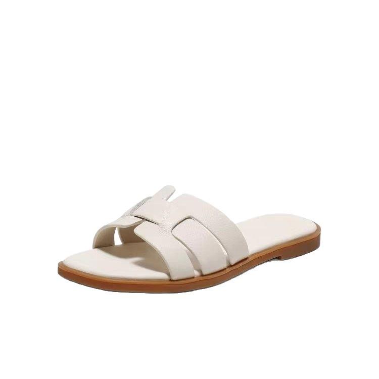 Slippers women's new summer wear casual flat bottom soft bottom word fashion versatile beach