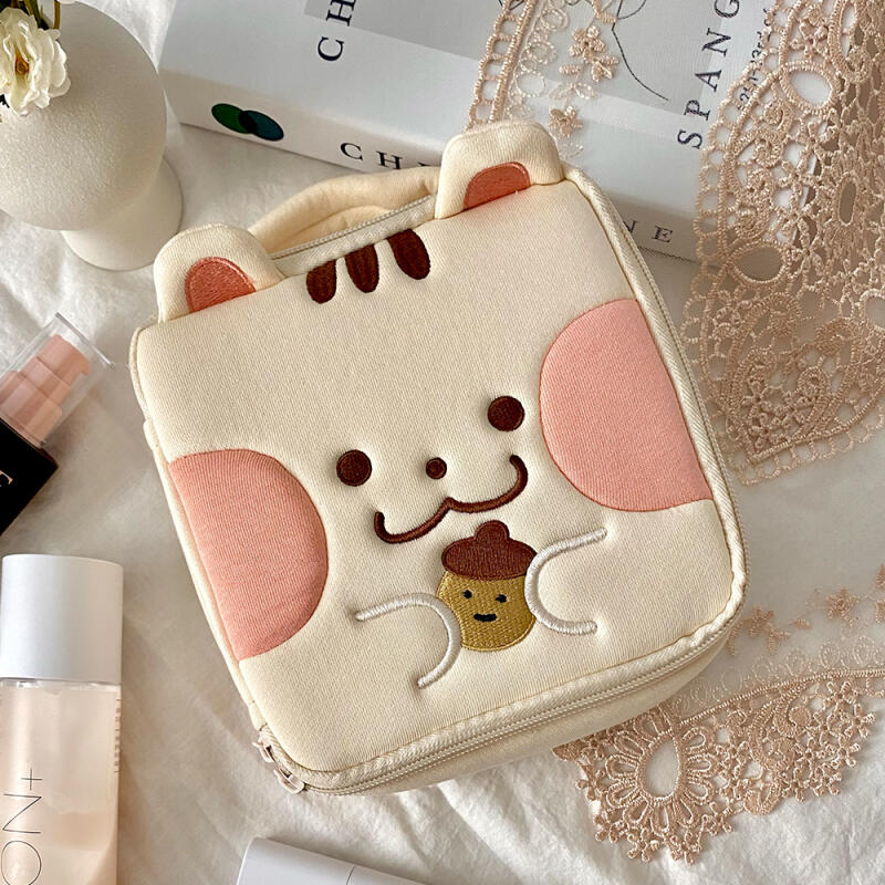 

Многоцелевая косметичка Dotolramchi Dotolramchi multipurpose pouch