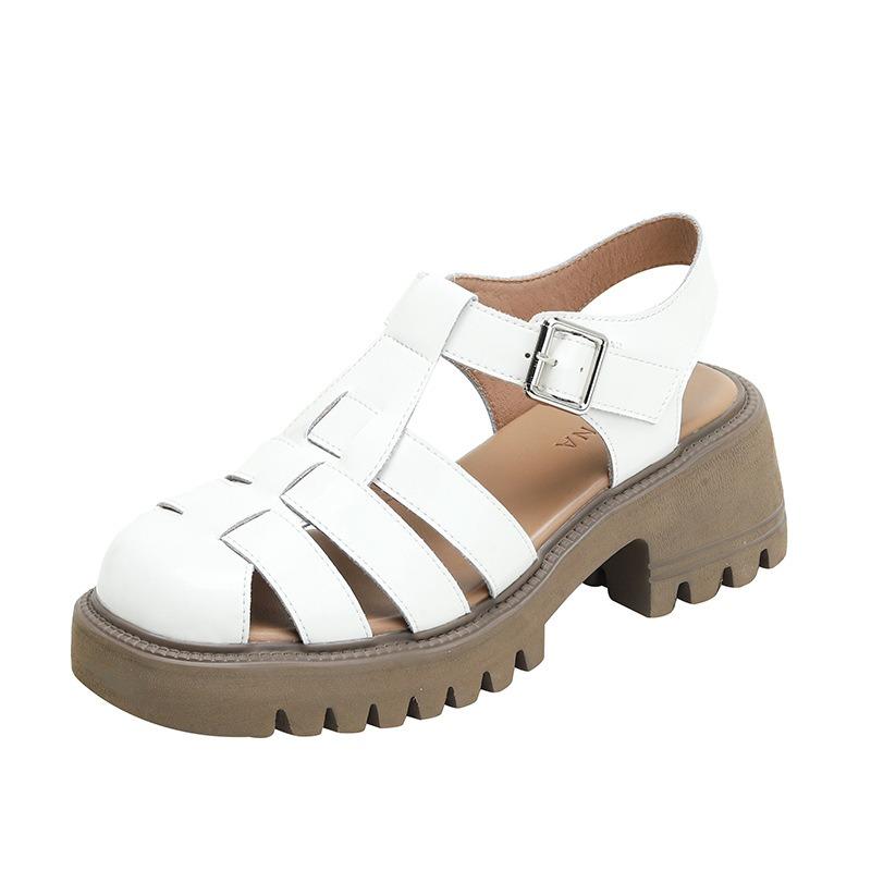 Gemütliche Sommer-Fischmaul-Abendsandalen