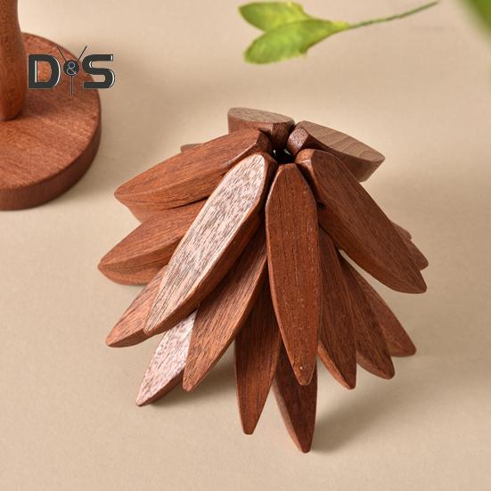 Wooden Trivets for Hot Dishes Tree Shape Trivet Set Special Texture Coaster Hot Pot Holder 4 Triangular Mats + 1 Stand Multifunctional Kitchen Table