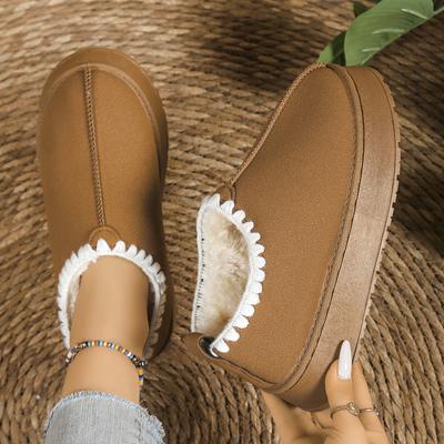 Bottes de Neige Femme Tendance 2025 Hiver Nouvelles Bottes Chaudes à Semelles Épaisses Sans Talon Poils Recouverts Demi-Pantoufles Chaussures d'Extérieur en Coton pour Femmes