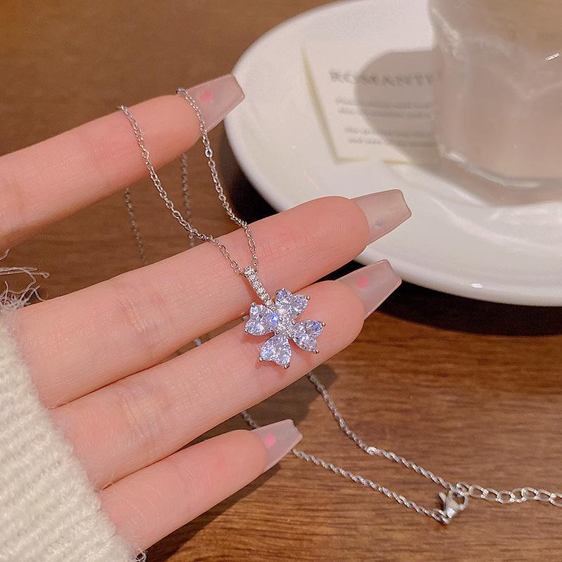 

Корейское ретро ожерелье с подвеской из титановой стали и жемчуга для женщин - Универсальное высококлассное ювелирное изделие на ключицу