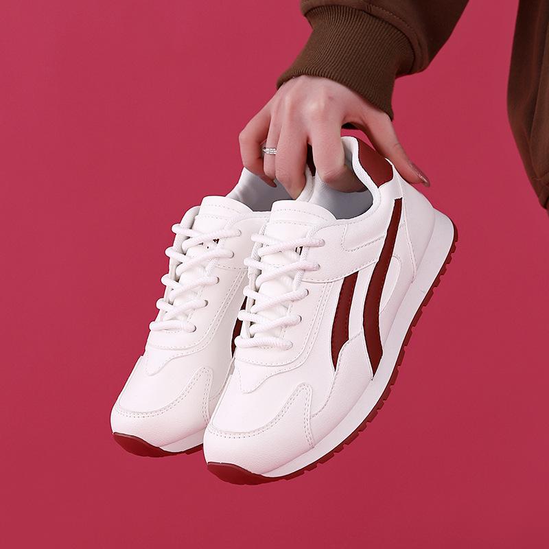 2025 little white shoes women's spring new Korean version ins female student leisure sports versatile Forrest Gump shoes street shot LF906