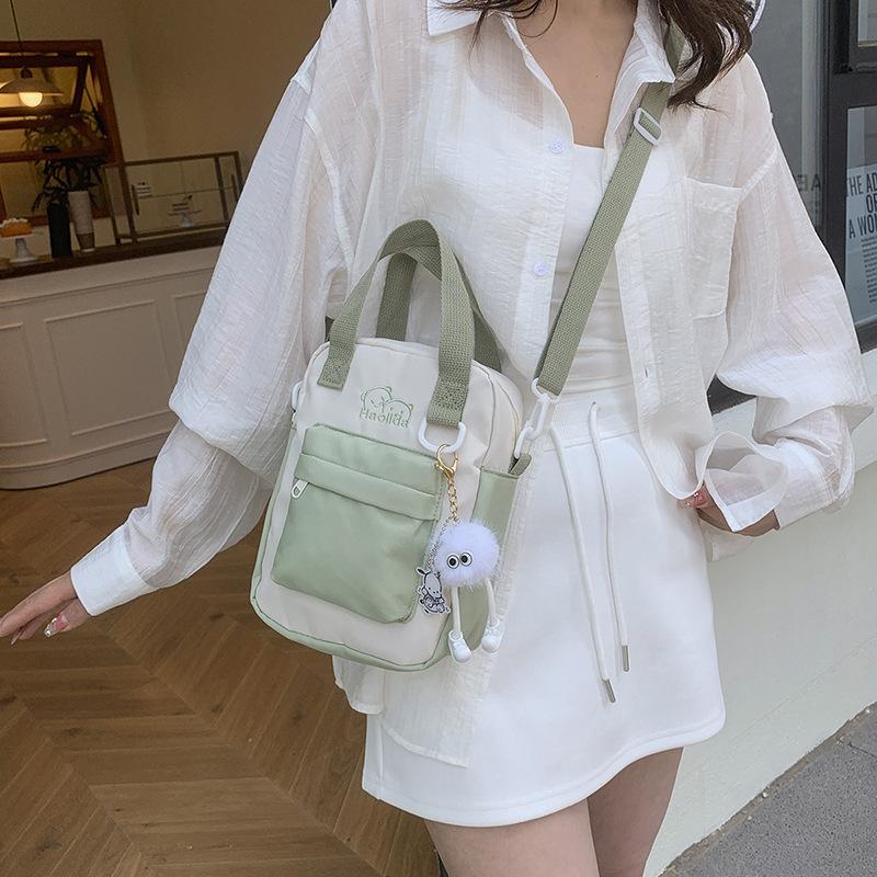 Female Japanese Niche Portable Messenger Bag Small Fresh and Cute Student Shoulder Bag Versatile Going Out To Play Mobile Phone Bag