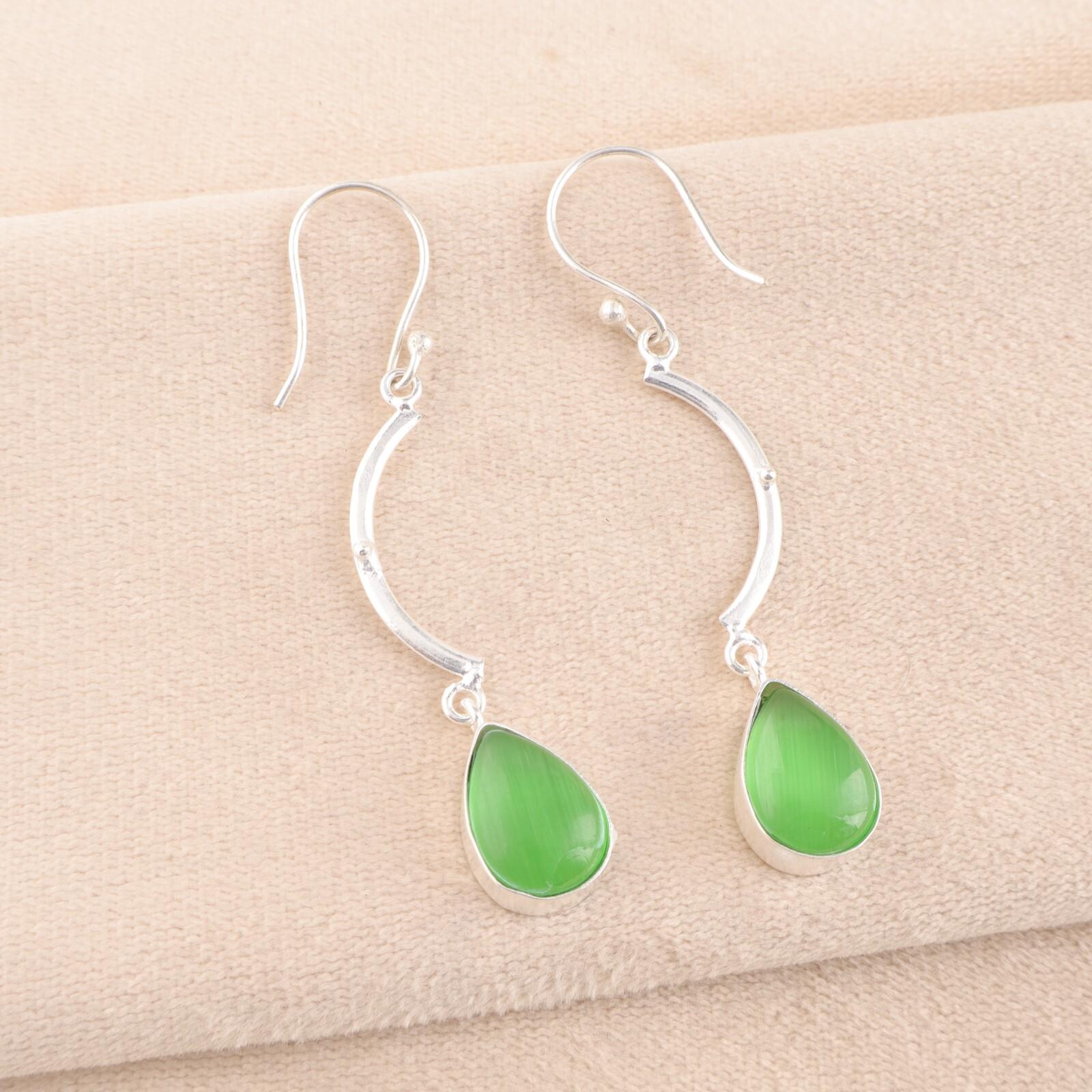 

Green Cat s Eye Gemstone 925 Sterling Silver Jewelry Partywear Earrings 2.60 EE-43-46