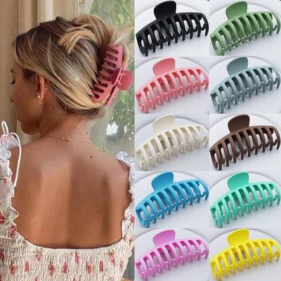 Nuevas Pinzas para el Cabello de Tamaño Grande para Mujeres Pinza de Garra Tocado Coreano Color Sólido Pinza para el Cabello de Cangrejo Horquilla Accesorios para el Cabello de Moda
