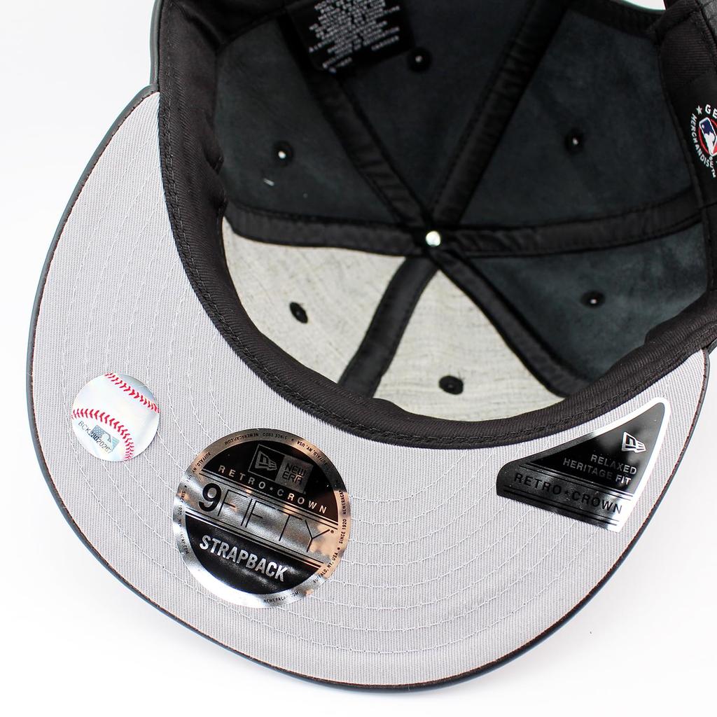 New Era Cap RC9FIFTY Strapback Atlanta Braves MLB GENUINE LEATHER RETRO CROWN STRAPBACK CAP BLACKOUT ATLANTA BRAVES [Used]