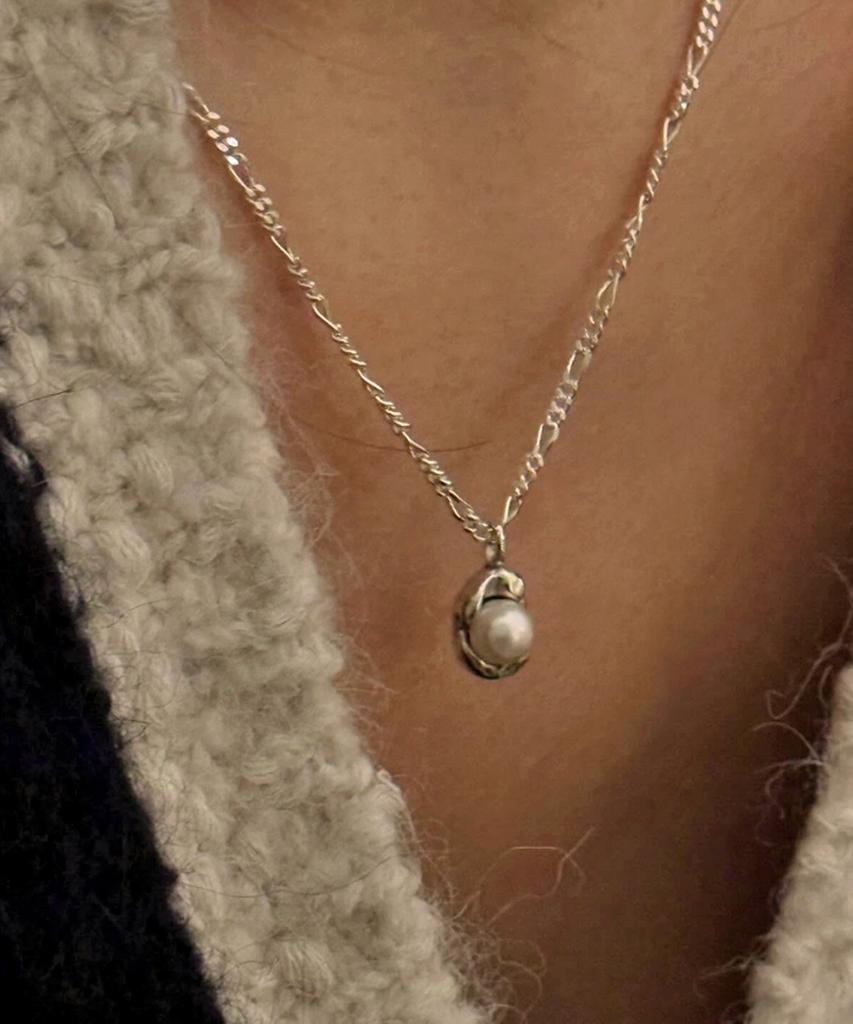 Code.H (Silver 925) Ugly Pearl Necklace