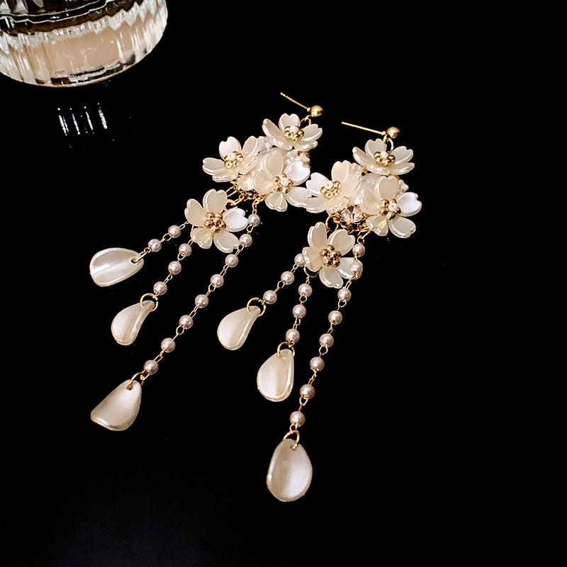 Kaitin Серьги-подвески с жемчугом и кисточками из страз для женщин Романтичные серьги-подвески с цветочными кисточками Однотонные украшения для офиса