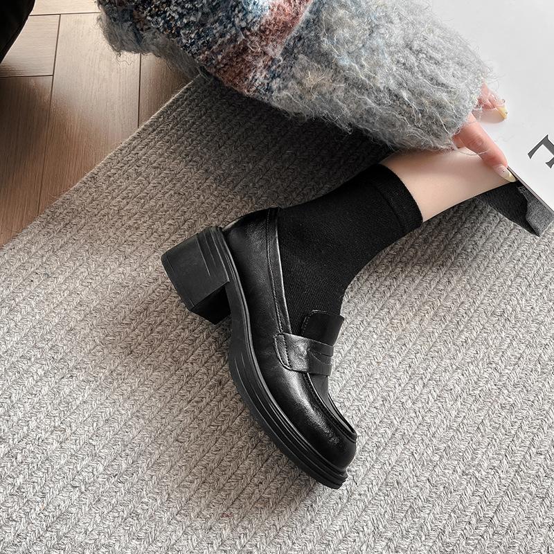 Retro Thick Heel Korean Version of Small Leather Shoes for Women In Spring and Summer 2025, New One-pedal Simple Black Loafers, Single Shoes for Women