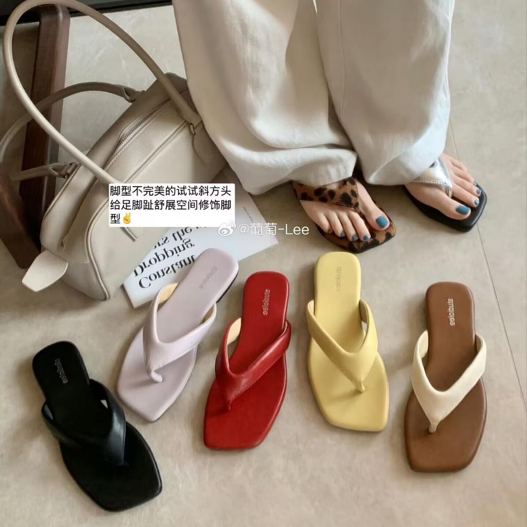 Ladies' New Style, One Pair of Square Headed Leather Leopard Print Versatile Low Heel Clip Toe Flip Flops for Women's Outdoor Wear
