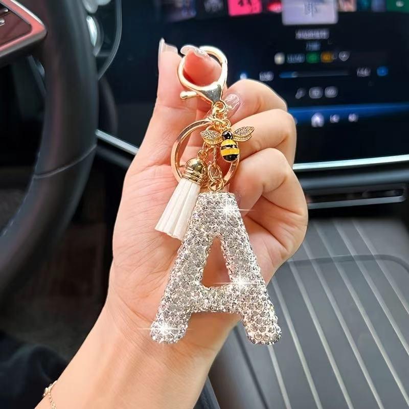 Błyszczący Rhinestone Litera Początkowa A Z Brelok Uroczy Breloczek z Pszczółką Ozdoba z Frędzli Spersonalizowane Prezenty Na Kluczyki Samochodowe Torbę