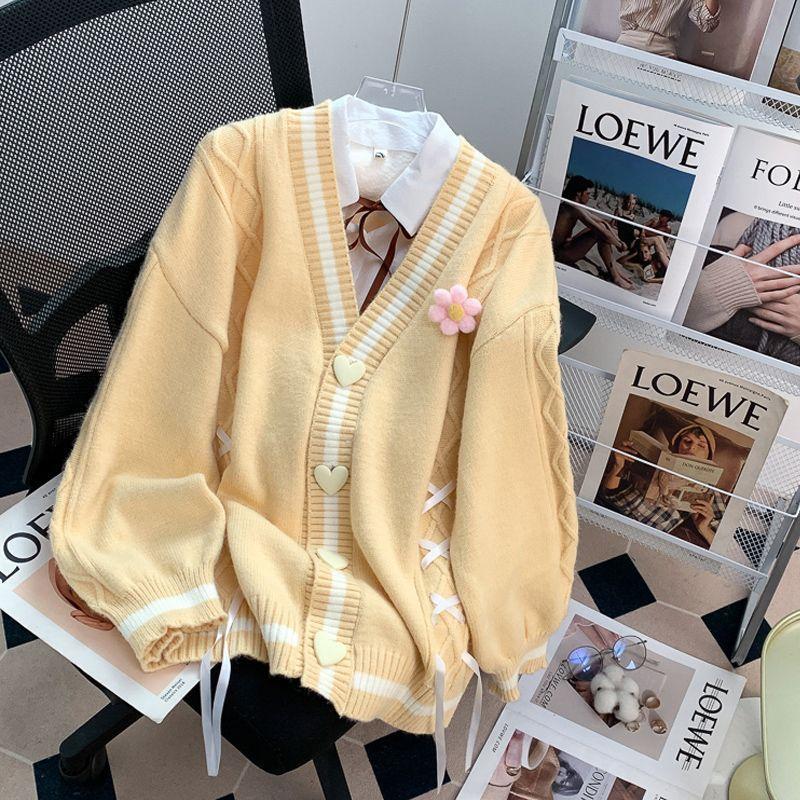 Japan and Korea sweet college style loose sweater jacket women's autumn and winter new lazy style temperament knitted cardigan women