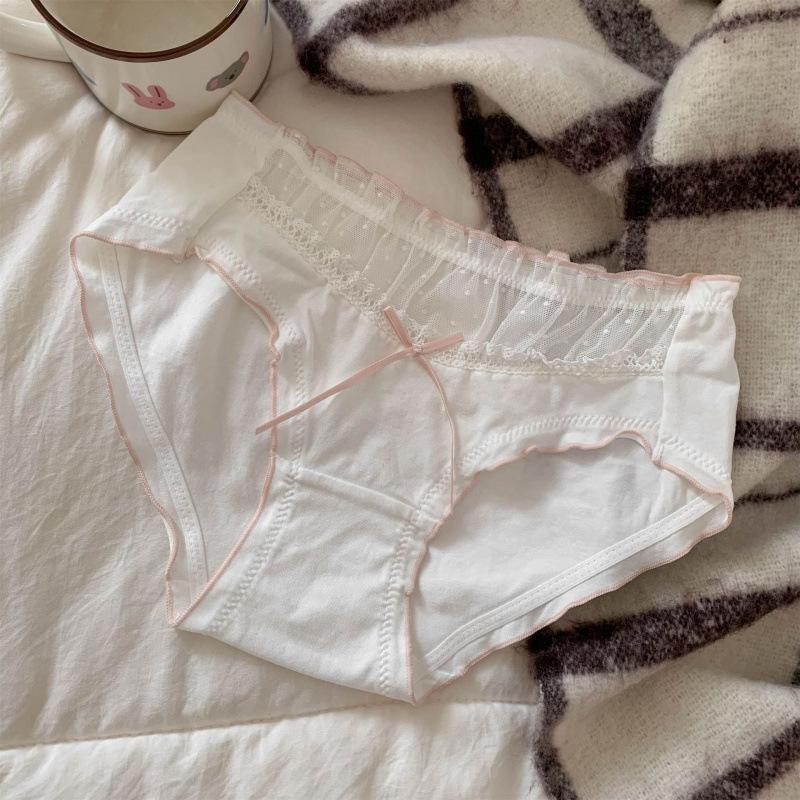 Ladies Summer Sweet To Sweet Lace Mesh Stitching Cotton Hip Hip Mid Waist Triangle Briefs