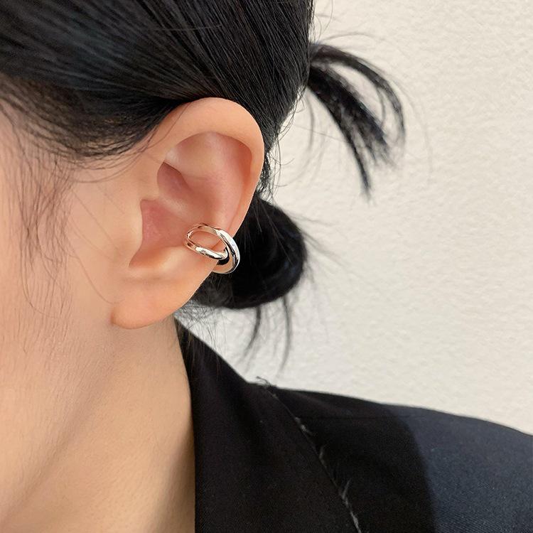 Geometric No-Piercing Ear Cuff for Women – Stylish, Versatile Accessory with Unique Personality