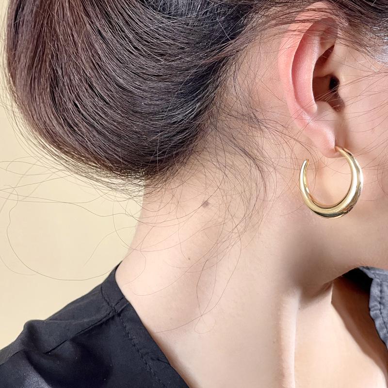 S925 Silver Needle Hip-Hop C-Shaped Earrings - Stylish, Minimalist Design in Assorted Sizes (Large & Small) - Model 6383