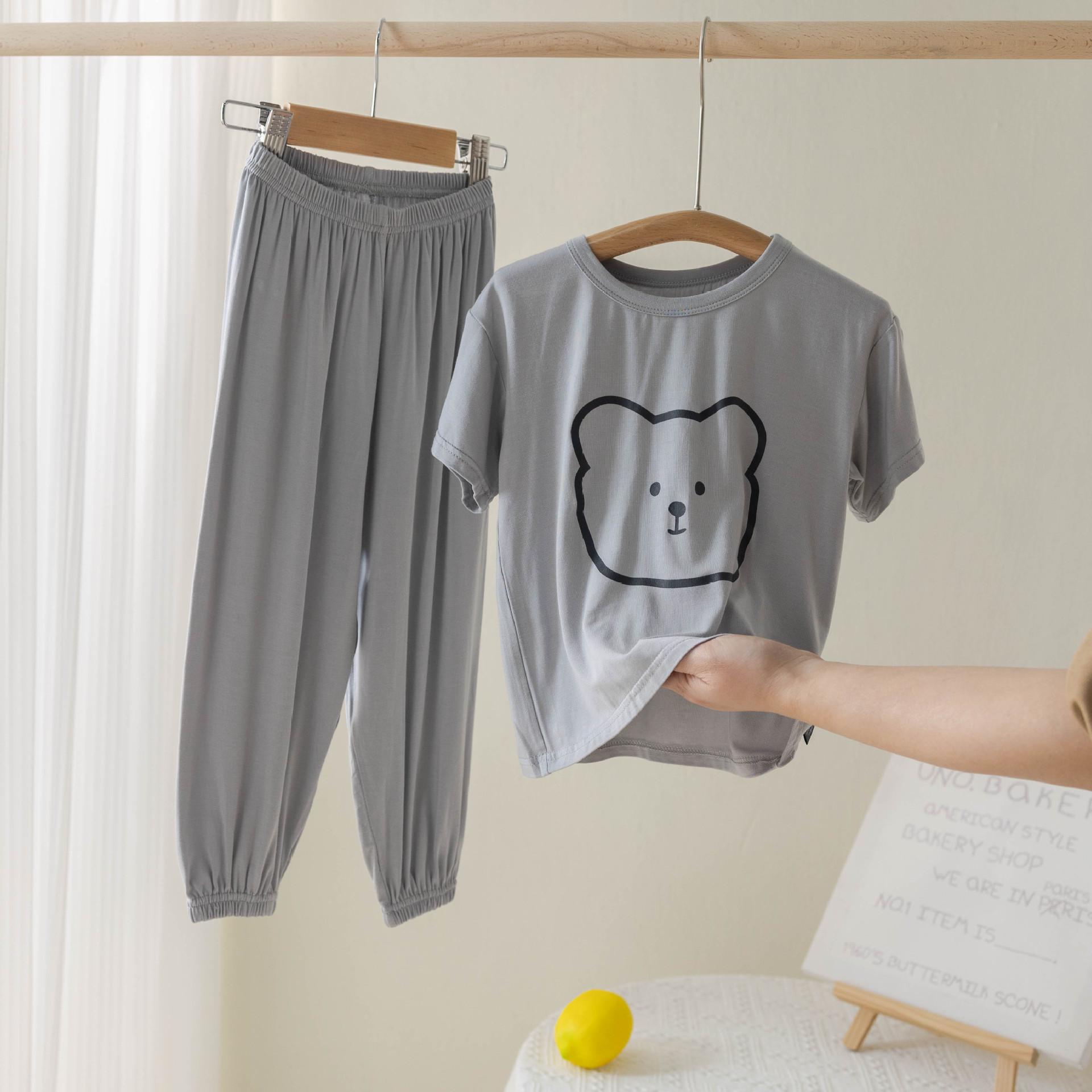 

Детский летний пижамный комплект Ice Silk - топы с короткими рукавами и брюки для мальчиков и девочек 140cm серый