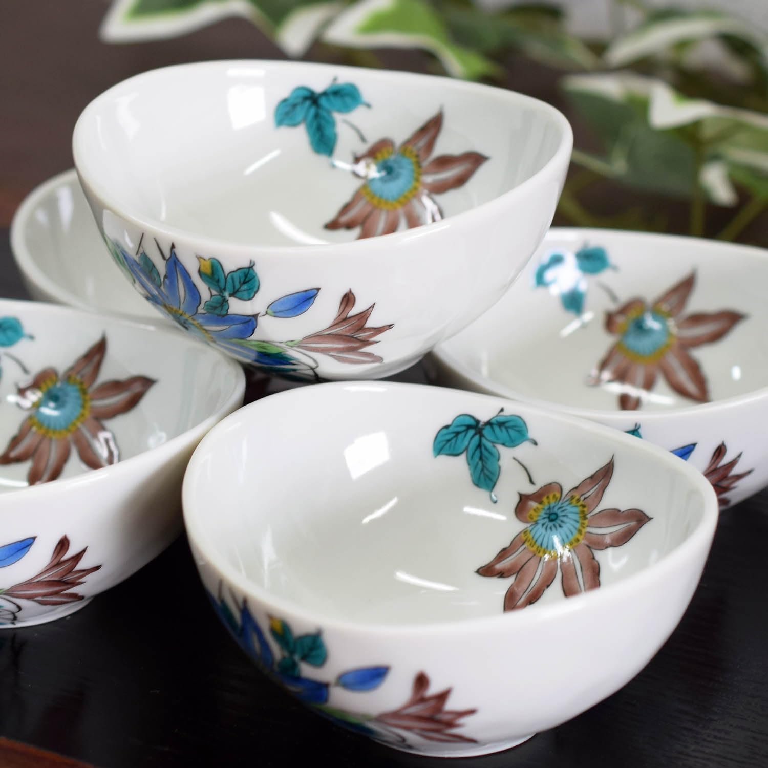 

Waza no Stylish Kutani Ware Oval Small Set of Tessen Japanese Japanese Side Made in Wedding Return or Celebration Gift Kura Bowls, 5, Design, белый